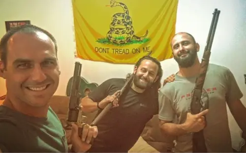 Bandeira de grupo que planejava atentado no DF é defendida por Eduardo e deputado bolsonarista