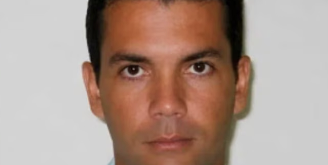 Monitorado por tornozeleira eletrônica é executado dentro de casa