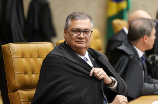 Sigilo da fonte: pessoas com mãos sujas de sangue” querem “dar aula de liberdade” ao STF