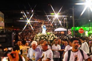 Governadora Mailza Assis prestigia encerramento do 108º Novenário de Nossa Senhora da Glória em Cruzeiro do Sul
