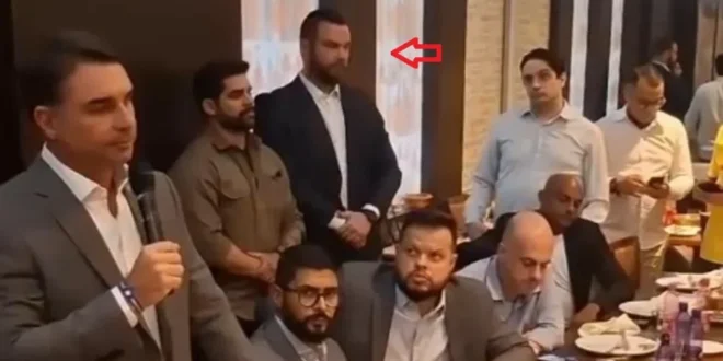 Só gente "honesta": condenado por estelionato organizou encontro de Flávio Bolsonaro em São Caetano