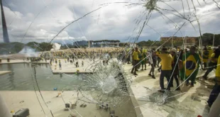 Aparentemente está em curso uma operação perversa de desestabilização institucional do Brasil
