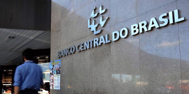Encontro entre Campos Neto e Vorcaro expõe a fragilidade da independência do BC