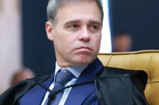 Frente de Evangélicos cobra transparência de Mendonça no caso Master