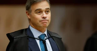 PF vê excesso de Mendonça, que chamou reunião surpresa para requisitar relatório sobre Moraes