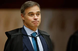 Em reunião com Vorcaro, Mendonça teria pedido para levar sócio de advogado de Flávio e maior doador de Tarcísio