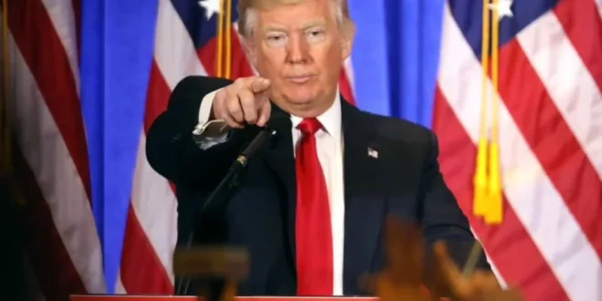 É extrema direita, estúpido:Trump proíbe CNN, MS NOW e Politico de cobrir Casa Branca