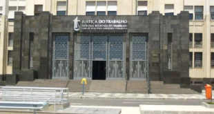 Justiça: cultos evangélicos no trabalho violam a neutralidade religiosa e geram pressão sobre empregados