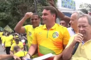 Tudo a ver: miliciano condenado no caso Marielle chama Flávio Bolsonaro de “nosso senador”