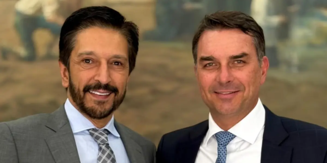 Grosseria constante: Flávio Bolsonaro sugere a Ricardo Nunes se tratar no veterinário e causa climão
