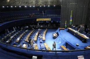Voto para Senado é definido nas últimas 48h e é influenciado por eleição presidencial