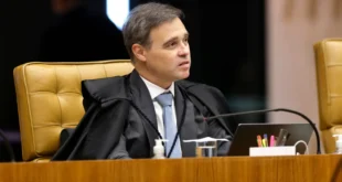 Mendonça vai ficar com a broxa na mão