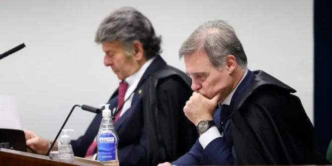 Um censor da ditadura ficaria envergonhado