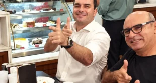 Juntos & misturados: Queiroz pede votos para Flávio em meio à reabertura do caso “rachadinha”