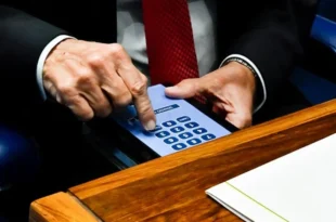 Embaçando: PP tenta mudar tramitação do fim da escala 6×1 às vésperas de votação no Senado
