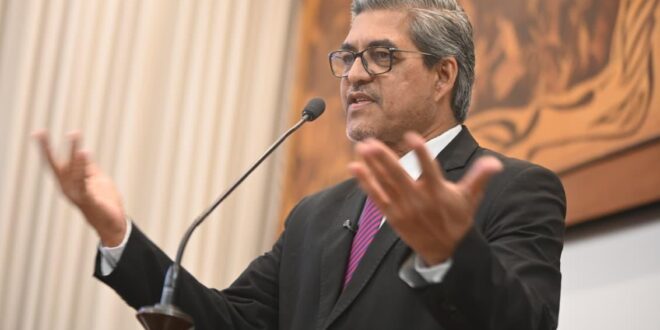 Emendas de Edvaldo que tratam sobre os 10% da Educação, PCCR da Saúde, RGA e programa de estágio para universitários são incorporadas à LDO
