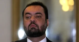 Bolsonarismo caviar: PF afirma que Castro recebeu adega, mansão e caviar para ajudar Refit