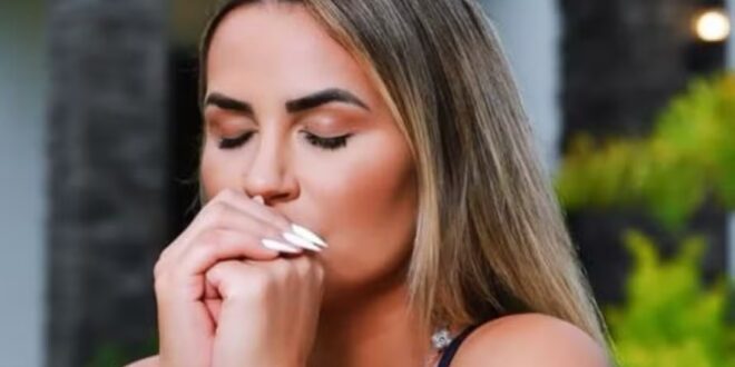 Realidade paralela: Deolane se autodenomina "filha da promessa"
