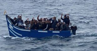 Cenas de horror em barcos com imigrantes: estupro coletivo e criança jogada ao mar