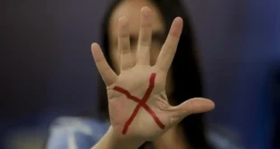 Retrocesso de um século para as mulheres: os projetos de aliados de Flávio Bolsonaro