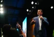 Flávio Bolsonaro pagou R$ 600 mil a empresa que manipula eleições com IA