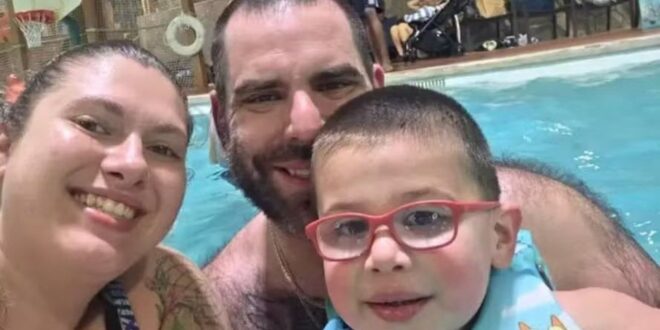 Mulher mata marido e filho de três anos, a facadas