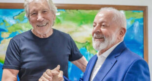 Todo mundo apoia Lula: de Roger Waters a Manu Chao, cantores e bandas internacionais fazem o L