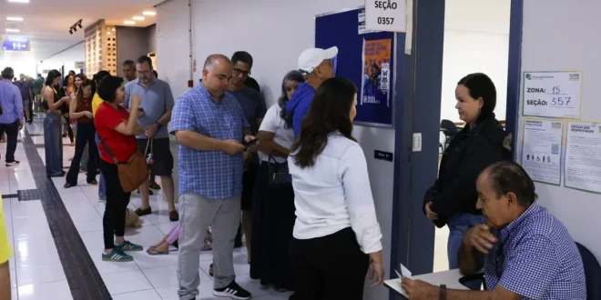 Campanha de Lula aciona TSE contra risco de eleitores ficarem sem votar no 2º turno