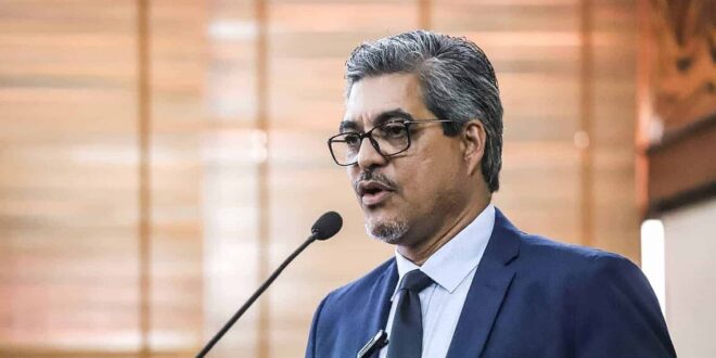 Após denúncia de Edvaldo na Aleac sobre atraso no pagamento dos barqueiros, TCE cobra providências à SEE