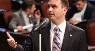 Depois não digam que eu não avisei: Flávio já tentou limitar tempo de auxílio social no RJ, como agora propõe sua coordenadora