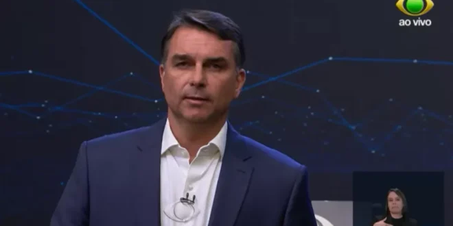 Se o diabo é o pai da mentira, Flávio Bolsonaro é o pai do diabo