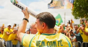 Aliado das milícias: Flávio defendeu milícias e atacou juízas que enfrentaram policiais criminosos