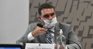 Metido em tudo: Agência revela esquema de corrupção de Flávio Bolsonaro na pandemia
