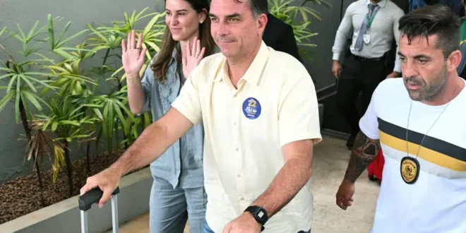 As mentiras e os aliados na rota de fuga de Flávio Bolsonaro do Brasil
