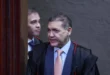 Kassio e Mendonça se afastam de Flávio Bolsonaro após carta golpista