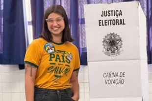 Faz em off o que condena em on, típico: mãe da extremista de direita Eduarda Campopiano recebe benefício do governo há 8 anos
