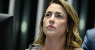 Revista Veja vê a população brasileira como um bando de otários, aponta Soraya Thronicke