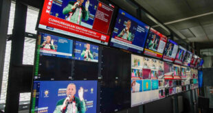 Isto é uma ditadura: Polícia da Turquia assume controle do principal canal de TV de oposição e prende 11 pessoas