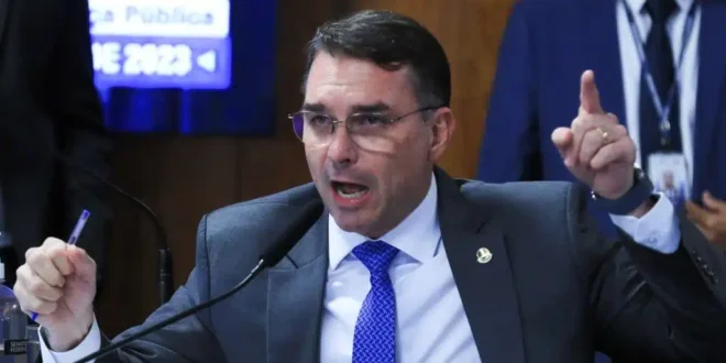 O defensor da liberdade de expressão quer censura
