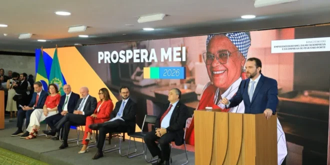 Lula anuncia projeto para perdoar R$ 12,6 bilhões em dívidas de MEIs