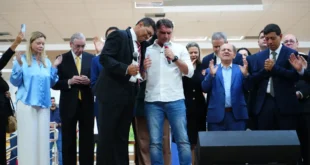 Ó os patriotas: pastor aliado de Flávio Bolsonaro quer que Trump use helicópteros para “limpar” o Brasil