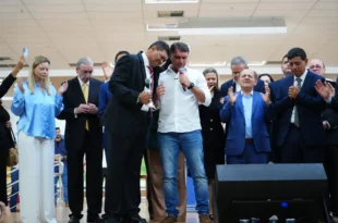 Ó os patriotas: pastor aliado de Flávio Bolsonaro quer que Trump use helicópteros para “limpar” o Brasil