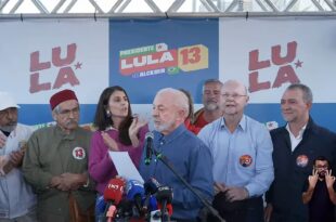 Lula toma a iniciativa e anuncia abertura de sigilos de toda a família e cobra o mesmo de Flávio
