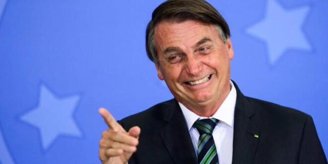Psicóloga prova que Bolsonaro propôs tratamento com eletrochoque para autistas