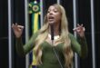 É guerra: Erika Hilton cria “Tropa do Lula” após suspensão de canal de Janones pelo TSE