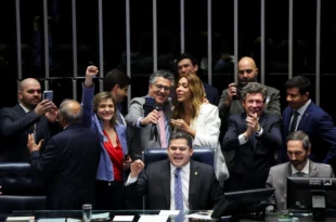 Fim da escala 6×1: veja quando a nova jornada começa a valer