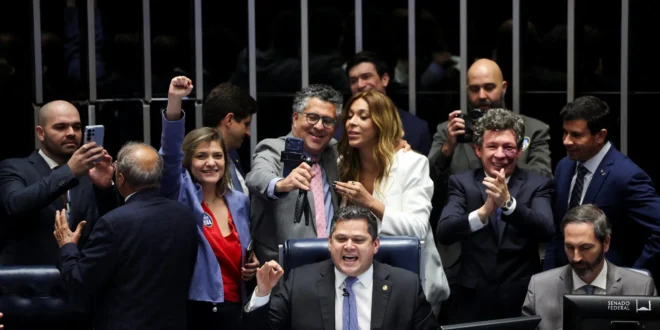 Fim da escala 6×1: veja quando a nova jornada começa a valer